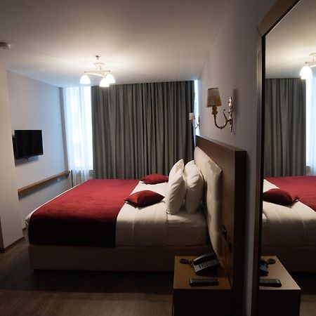 Albanopolis Hotel 티라나 외부 사진