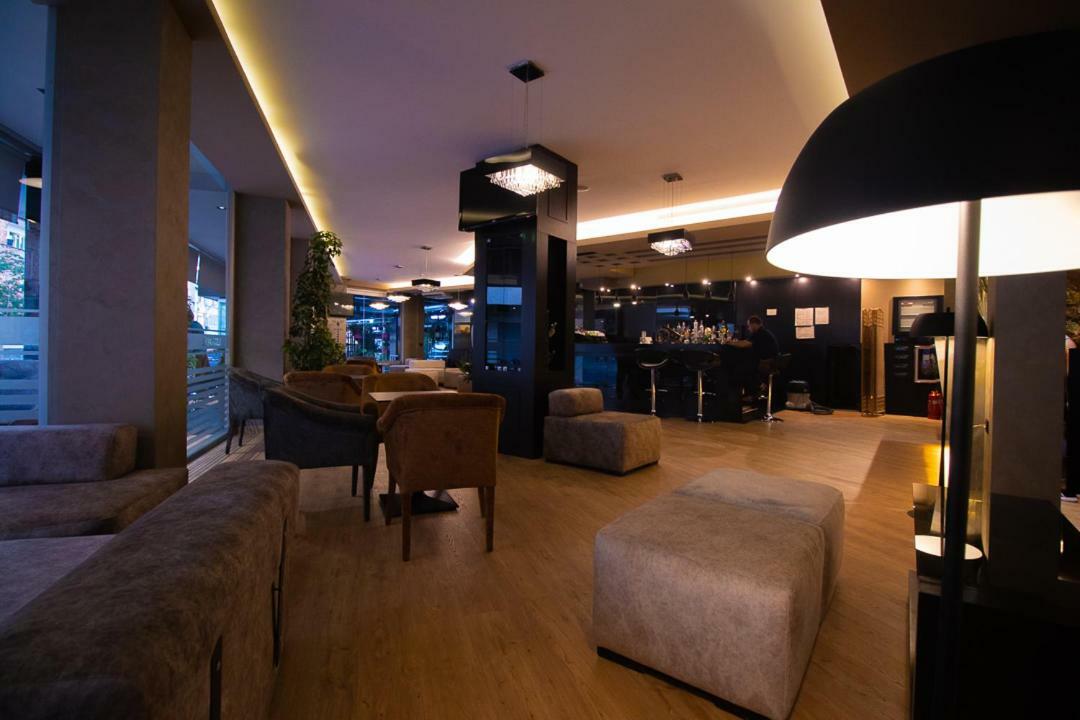 Albanopolis Hotel 티라나 외부 사진